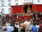 Desfile fin misa ante Santa Maria de los Remedios